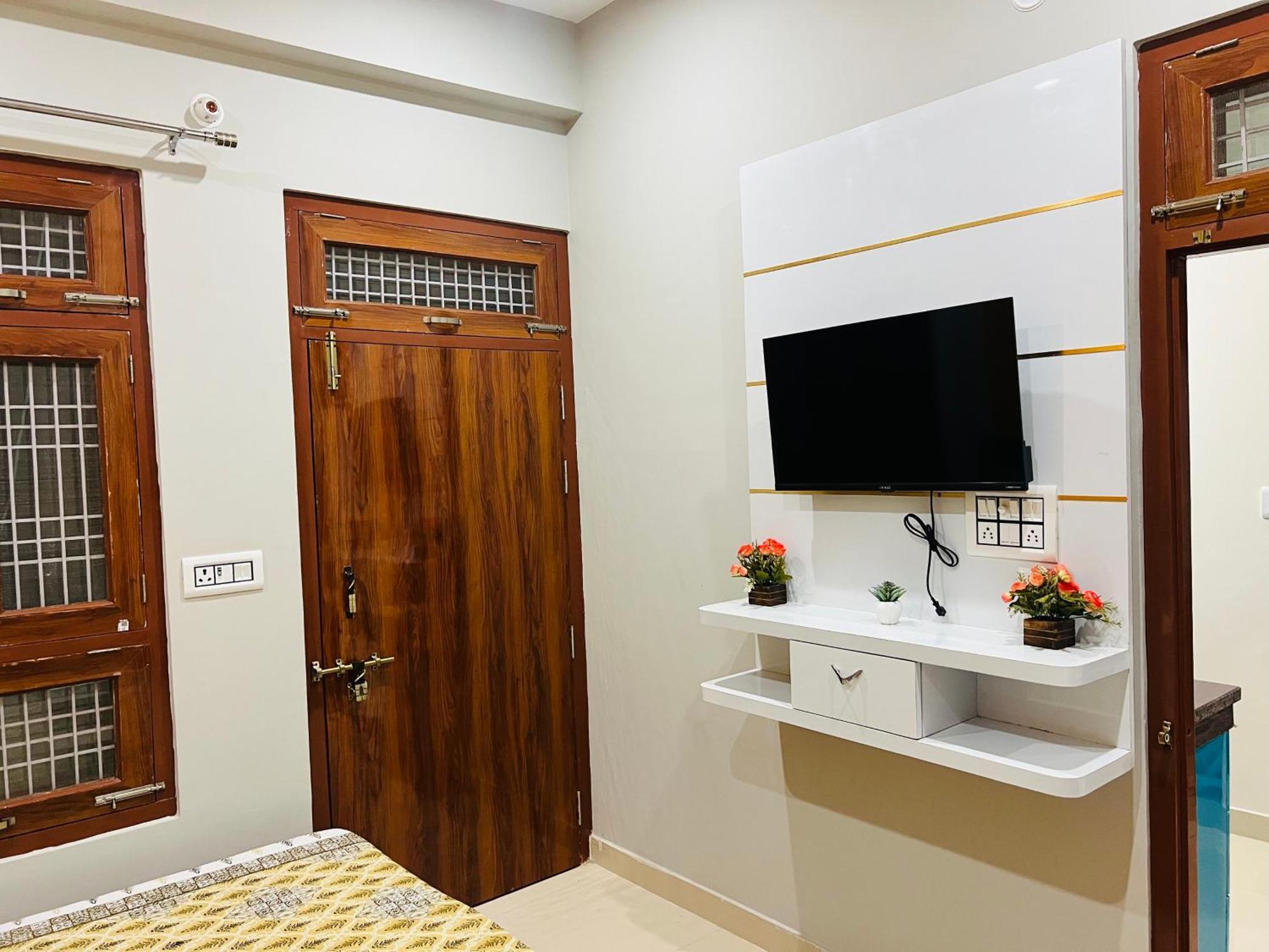 Sg Home Stay Ayodhya エクステリア 写真
