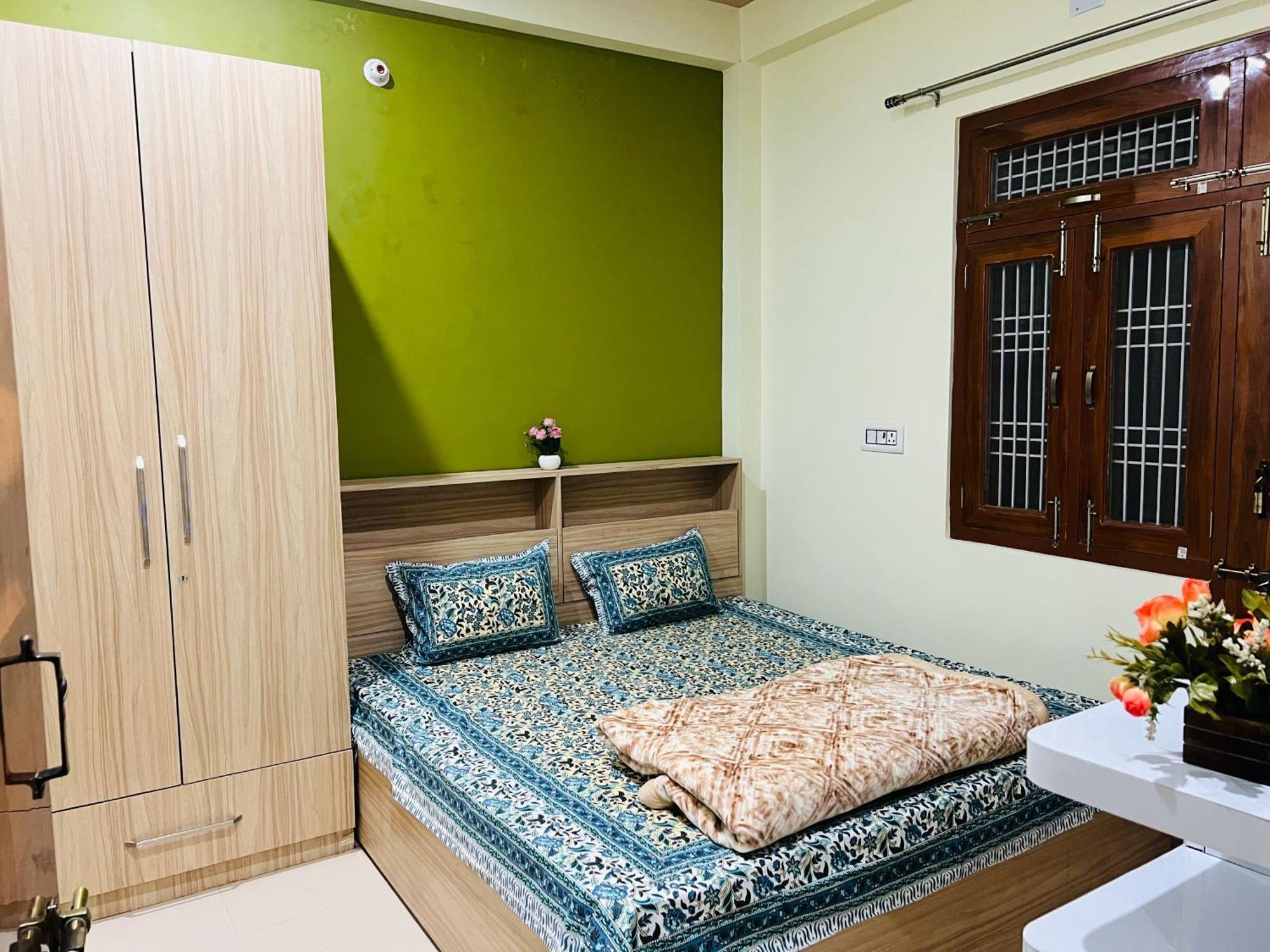 Sg Home Stay Ayodhya エクステリア 写真